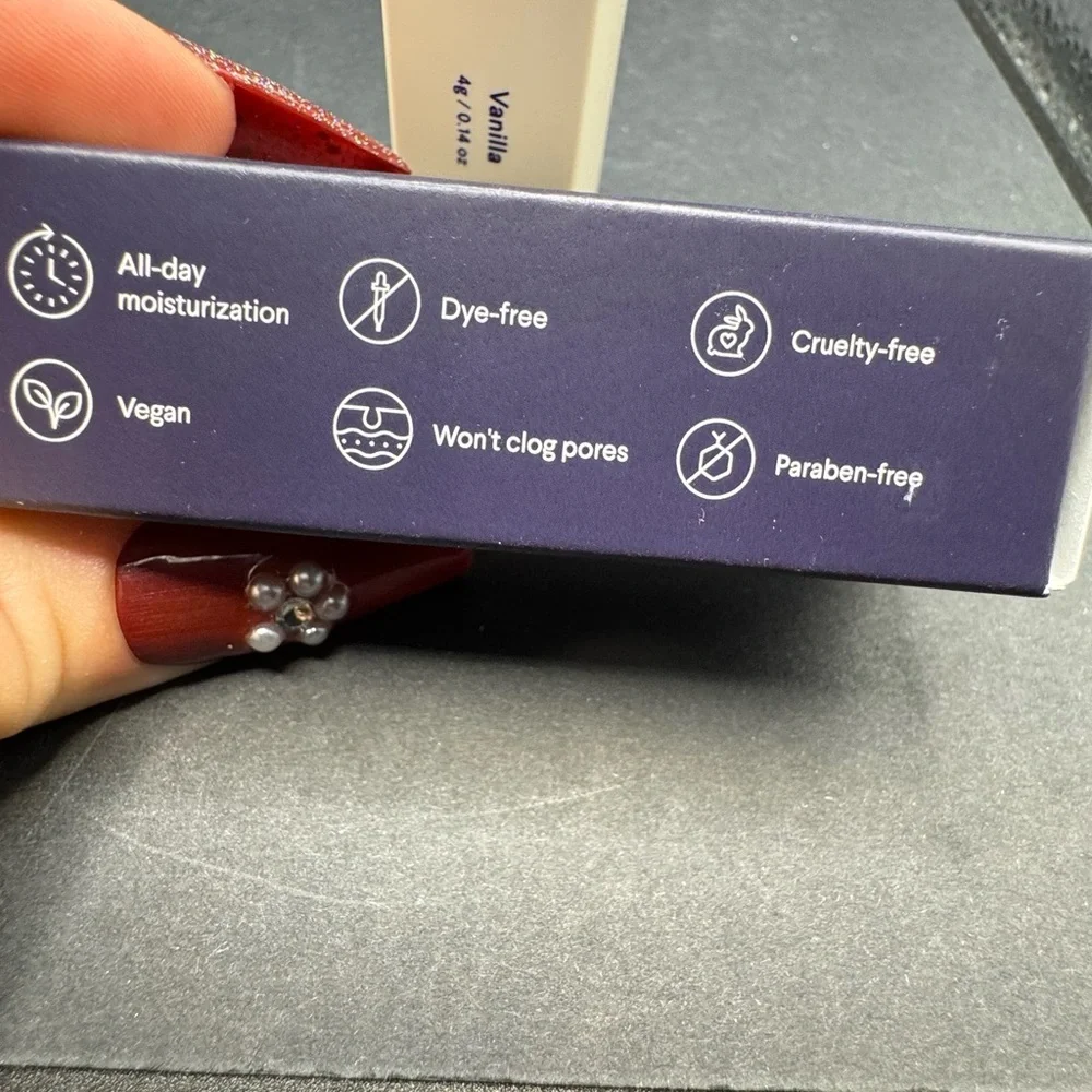 NWT Full Size Curology Vanilla Lip Balm- Vegan! Dye, Paraben, & Cruelty FREE
